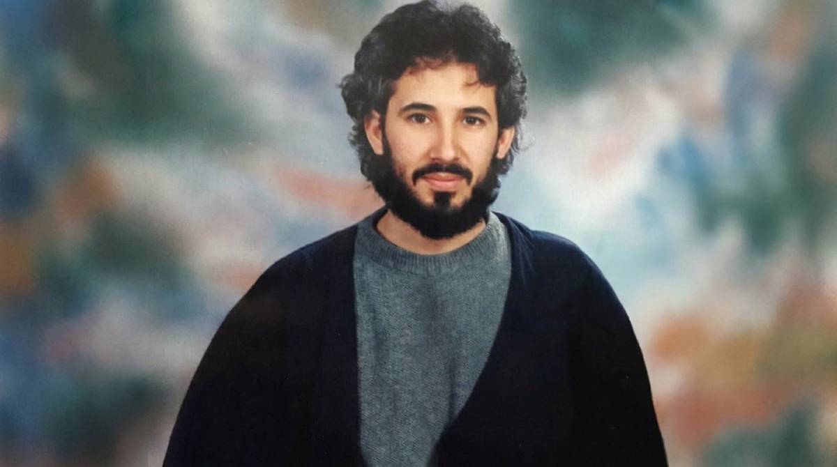 Bakışları Dünyalı Olmayan Yiğit, Şehid: Bülent Tuna (1970-2001)